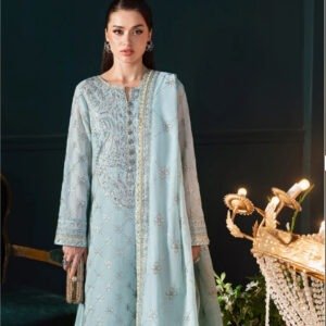 Elegant turquoise outfit